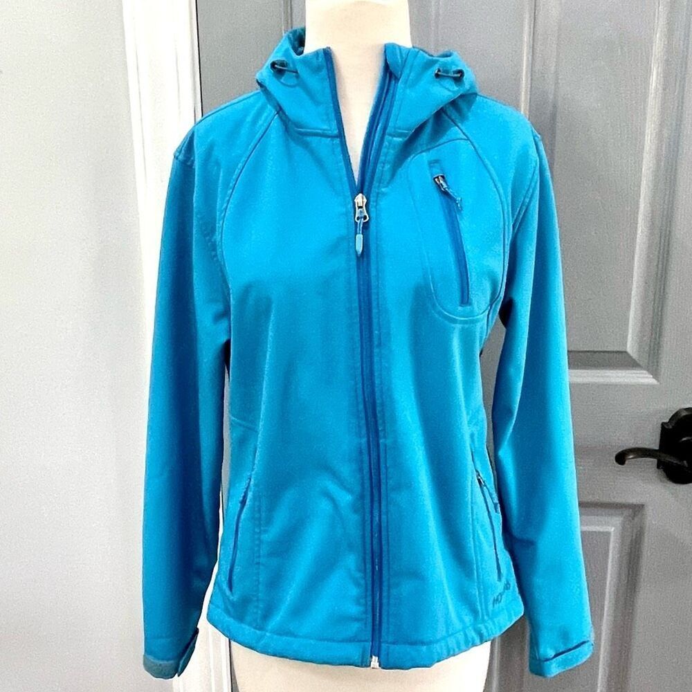 Double Diamond Softshell Fleece Jacket. Sky Blue. Size small.